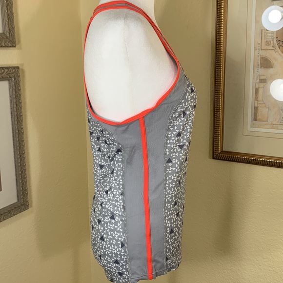 Nike Dri-Fit Racerback Tank - Picture 3 of 8